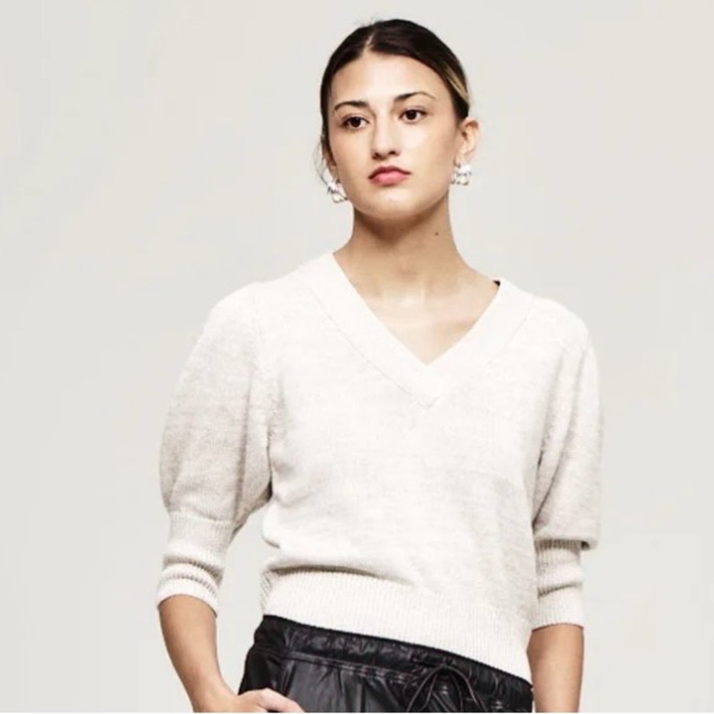 The Reset The Looker Cream V-Neck Sweater great for Spring!